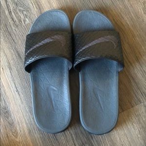 Never been worn Nike slides